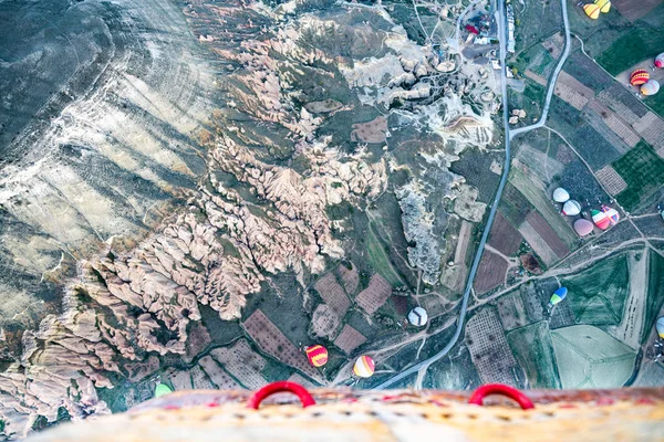 แคปปาโดเชีย มุมมองทางอากาศ จากการบินลูกโป่งตอนพระอาทิตย์ขึ้น ตุรกี — ภาพถ่ายสต็อก