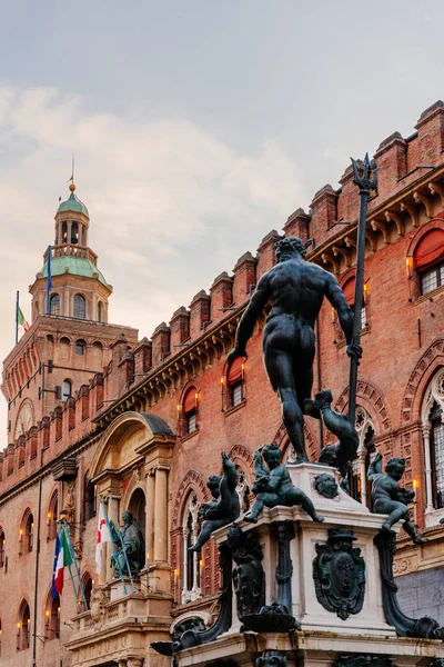 Nettuno Scultura e fontana nel centro di Bologna, Emilia Romagna, Italia — Foto Stock