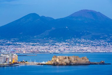 Geceleri Napoli, Posillipo 'dan manzara