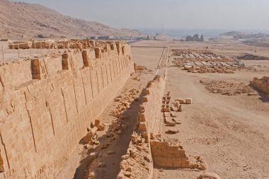 Kraliçe başına Tapınağı