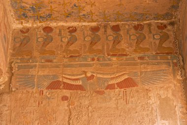 Kraliçe Hatshepsut Tapınak, tapınak üzerinde çizimler