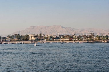 Nehir Nil Luxor Mısır
