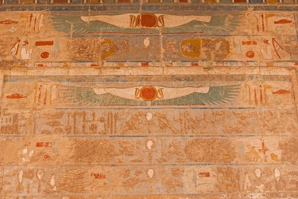 Temple of Queen Hatshepsut, drawings on the temple