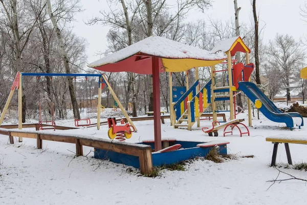 Детская Площадка Зимой Детская Горка — стоковое фото