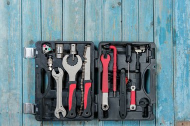 Bisiklet Araç, Gereç kutuları hizmet kümesi