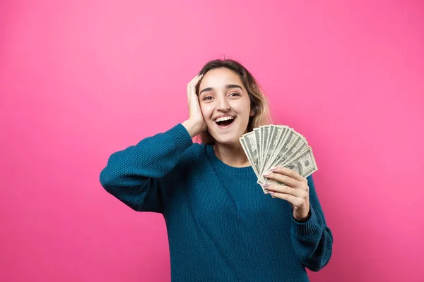 Close Van Jonge Mooie Vrouw Een Blauwe Trui Glazen Met — Stockfoto