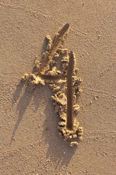 Abeceda Písmena Ručně Psaná Písku Pláži — Stock fotografie