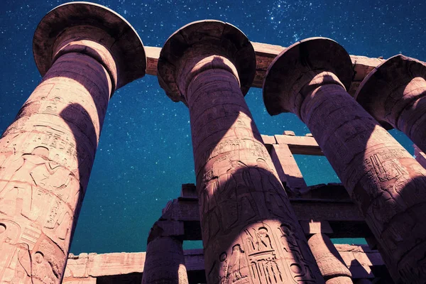 Karnak Tempel Ruïnes Van Tempel Gegrafeerde Hiërogliefen Muur — Stockfoto