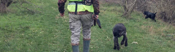 Période Chasse Saison Automne Ouverte Chasseur Armé Dans Ses Mains — Photo