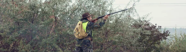 Chasseurs Avec Drathaar Allemand Épagneul Chasse Pigeon Avec Des Chiens — Photo