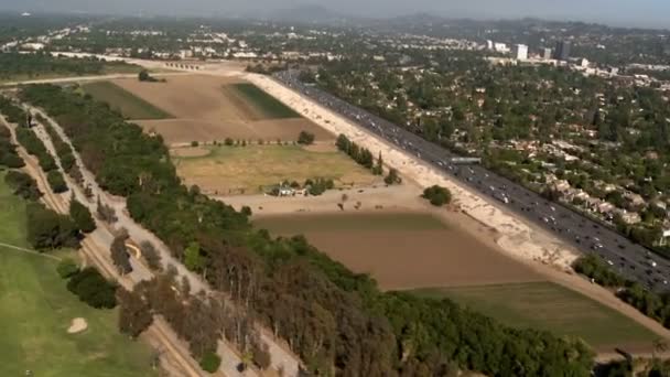 Landstraße aus der Luft — Stockvideo