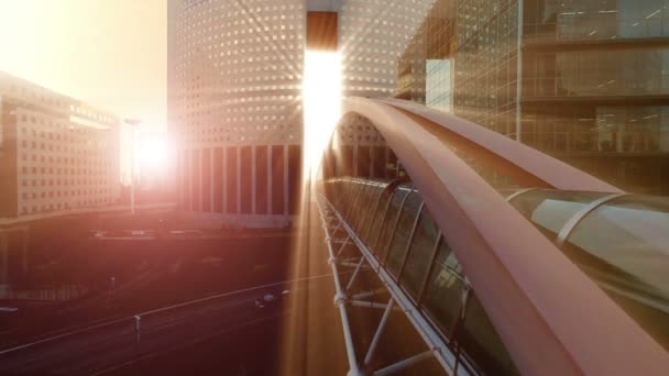 Scenario epico raggio di sole luce raggi del sole ponte costruzione — Video Stock
