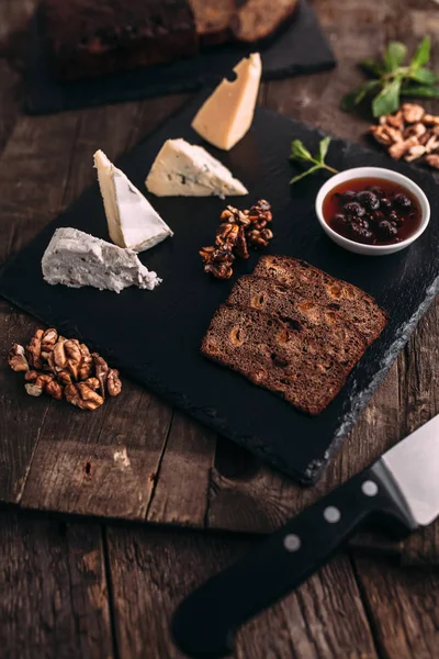 Cheese plateau Camembert, Gorgonzola, Emmental