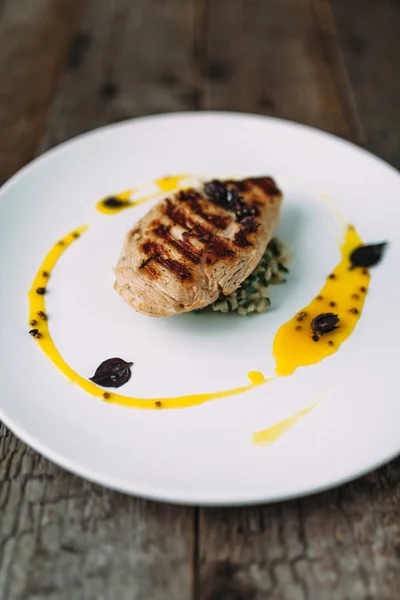 Tavuk fileto risotto ile