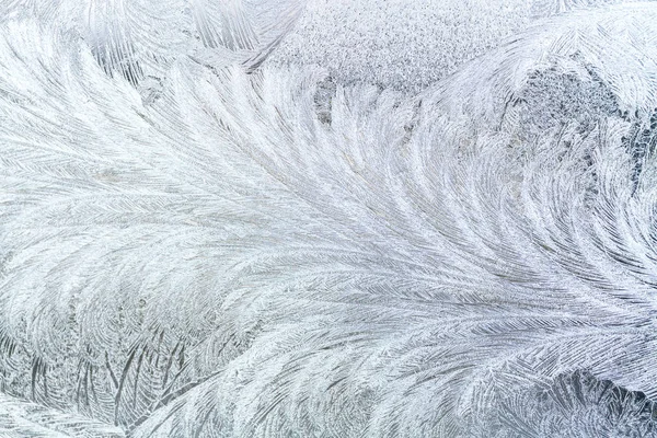 Frostige Muster am Fenster. — Stockfoto