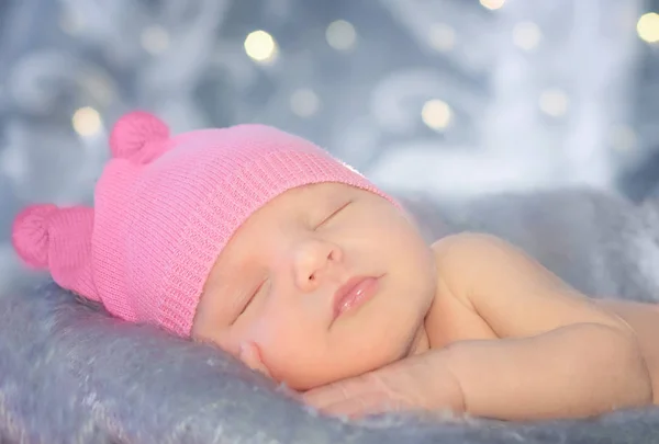 Portrait of a newborn girl — Stockfoto