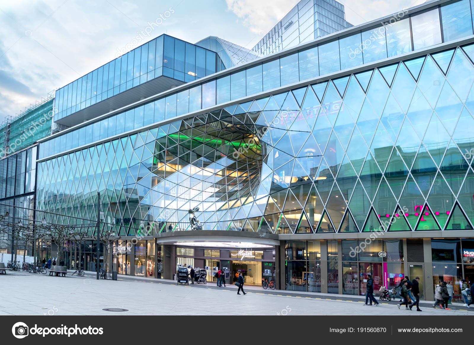 Frankfurt Am Main Germany April 1 2018 Myzeil A Shopping Stock Editorial Photo C G215 191560870