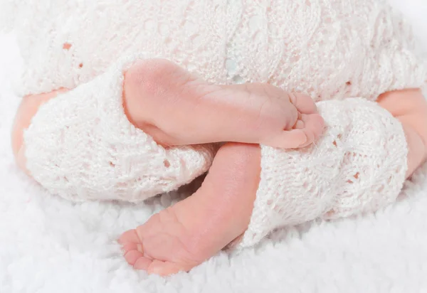 Yeni Doğan Bebek Portre Bacaklar — Stok fotoğraf