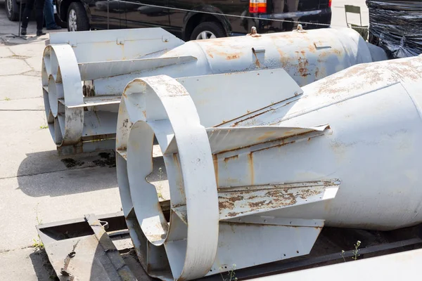 Hoge genel amaçlı uçak bomba. En büyük aierail yüksek patlayıcı silah yere. Soğuk savaş silahlanma yarışı kavramı