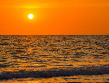 Indian Rocks Beach Meksika Körfezi, Florida üzerinde günbatımında