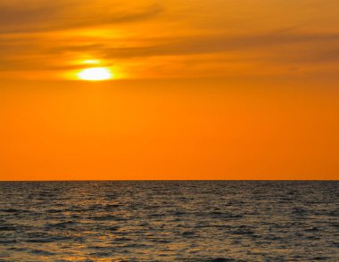 Indian Rocks Beach Meksika Körfezi, Florida üzerinde günbatımında