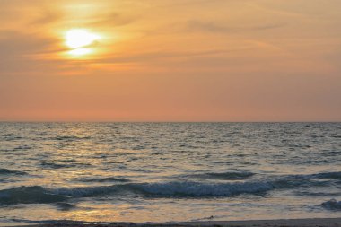 Indian Rocks Beach Meksika Körfezi, Florida üzerinde günbatımında