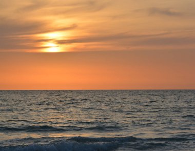 Indian Rocks Beach Meksika Körfezi, Florida ABD üzerinde günbatımında