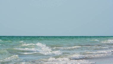 Indian Rocks Beach Meksika Körfezi'nde güzel bir rahatlatıcı gün, Florida ABD