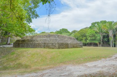 Maya Antik kalıntıların Xunantunich Arkeoloji Parkı Belize
