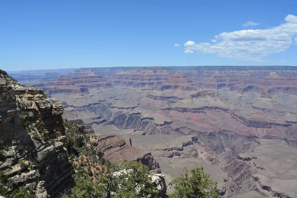 Uma vista do Grand Canyon no Grand Canyon National Park no Arizona EUA — Fotografia de Stock