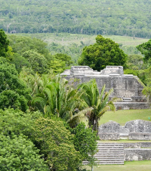 Ősi maja romok Belize-ben a Xunantunich Régészeti Park — Stock Fotó