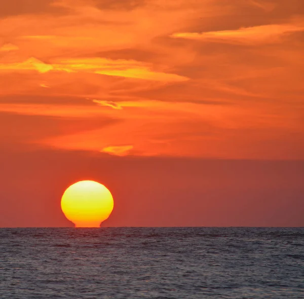 Εκπληκτικό ηλιοβασίλεμα στον κόλπο του Μεξικού, Φλόριντα — Φωτογραφία Αρχείου