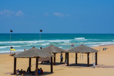 Ashkelon 'da Aşkelon Plajı, Israil. 7-07-17. Akdeniz 'e bakan.