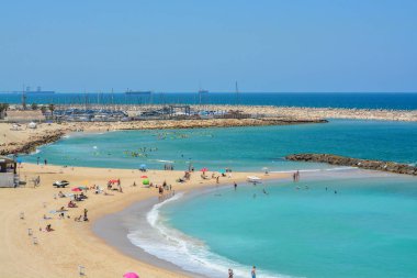 Ashkelon 'da Aşkelon Plajı, Israil. 7-07-17. Akdeniz 'e bakan.