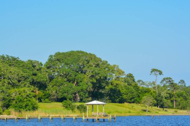 Mississippi Körfezi kıyısında bir balıkçı iskelesi Ocean Springs, Jackson County, Mississippi, Usa