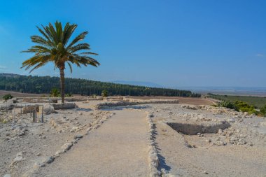 Tel Megiddo Ulusal Parkı, Dünya Mirası Bölgesi 'nde arkeolojik kalıntılar var. Jezebel Vadisi, Kuzey İsrail
