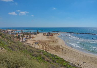 Netanya, İsrail 'de Akdeniz kıyısındaki Netanya Plajı