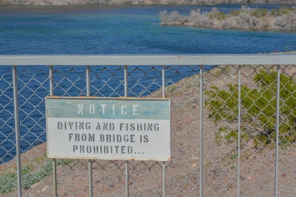 Buceo Pesca Desde Puente Está Prohibido Firmar Frontera Arizona Nevada —  Fotos de Stock