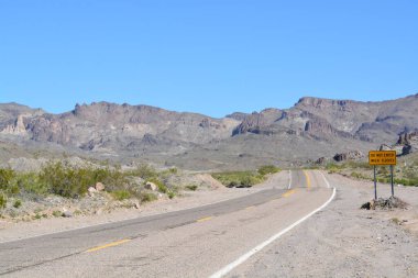 Mohave County, Arizona Usa 'daki 66. Yol' daki Su Baskını Tabelasına Girmeyin