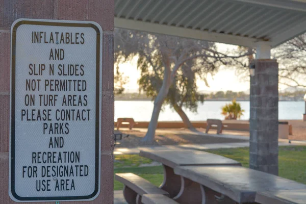 Insufláveis Deslizamento Slides Não Permitidos Áreas Relva Rotary Community Park — Fotografia de Stock