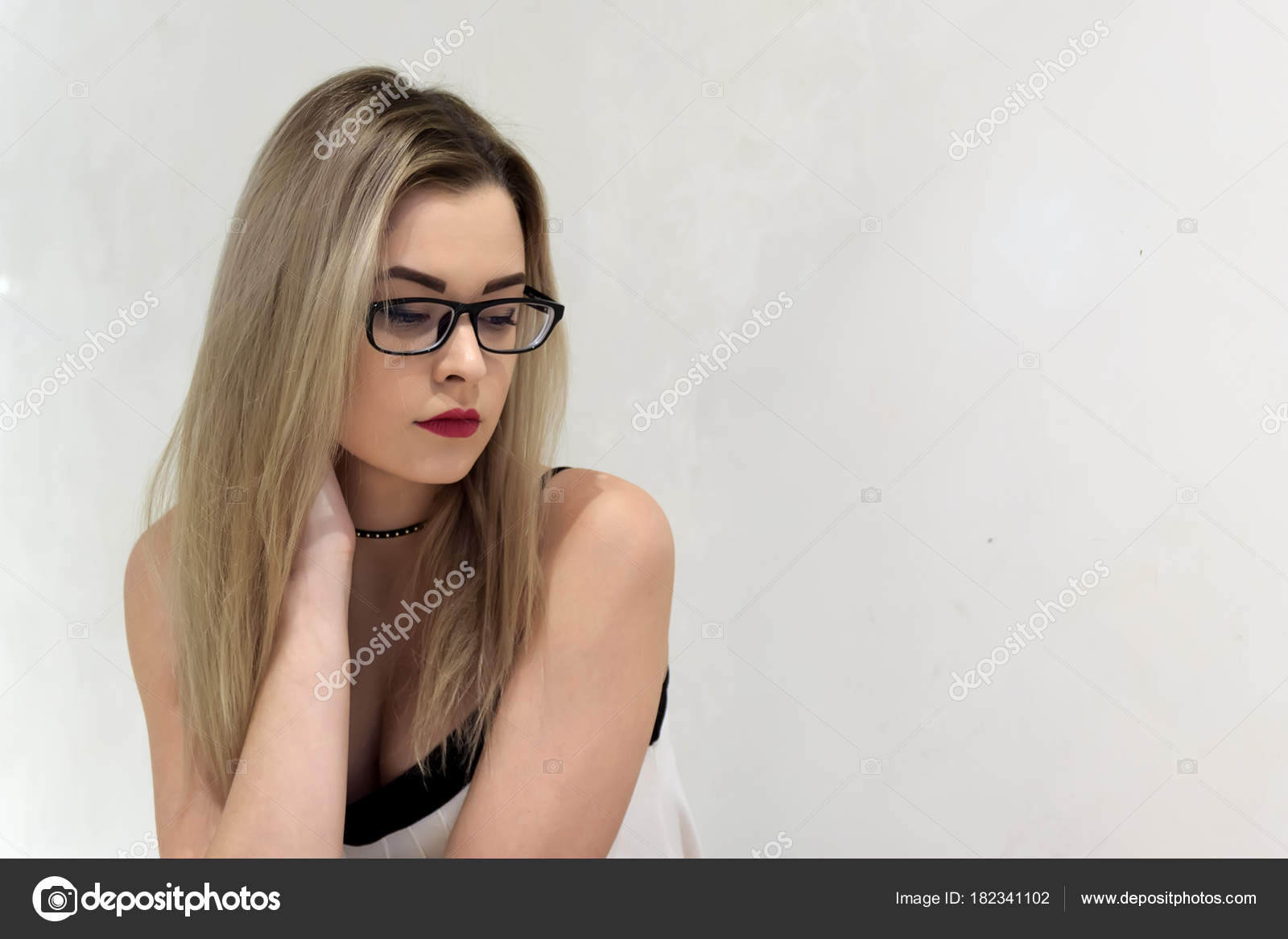 Blondine Mit Brille Blondine Mit Brille