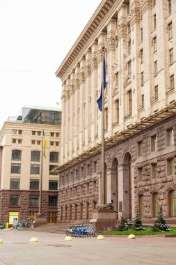 Kyiv, Ukrayna - 22 Mart 2020 Kiev Belediye Meclisi. Şehirde insanların olmadığı popüler bir yer. COVID-19 sırasında karantina.