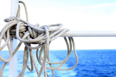 Gemici düğümü ip bağlı cruise gemi güverte