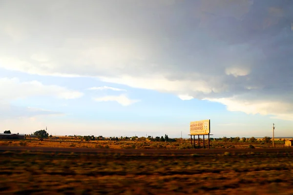 Arizona yazında çöl manzarası