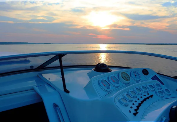 Kuzey Teksas 'ta kumsal manzaralı göl bölgesi