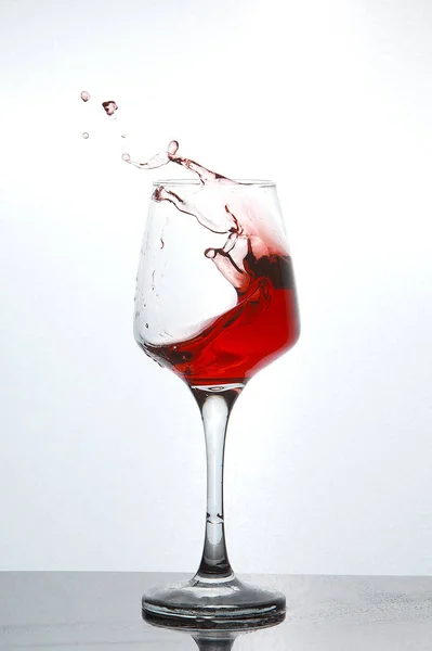 Vin Splash Glas — Stockfoto