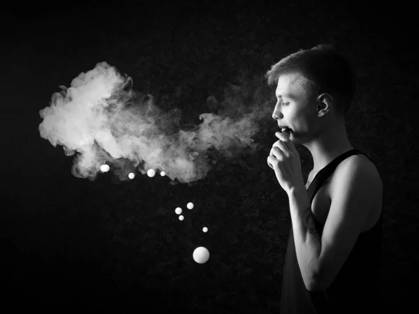 Young Man Smoke Black Background Front View — Stock Photo, Image