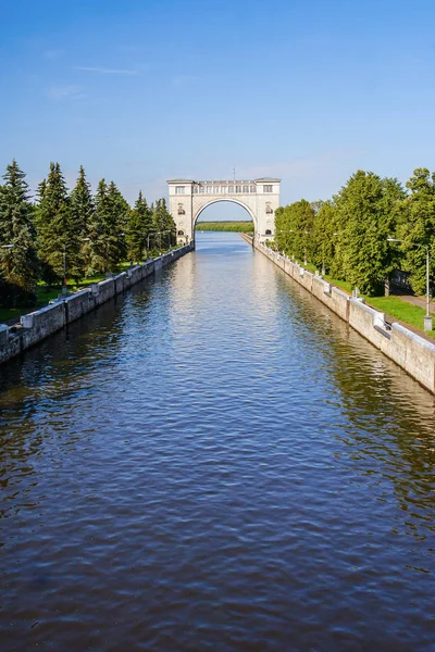 Vodní elektrárna brány Uglich, Rusko — Stock fotografie