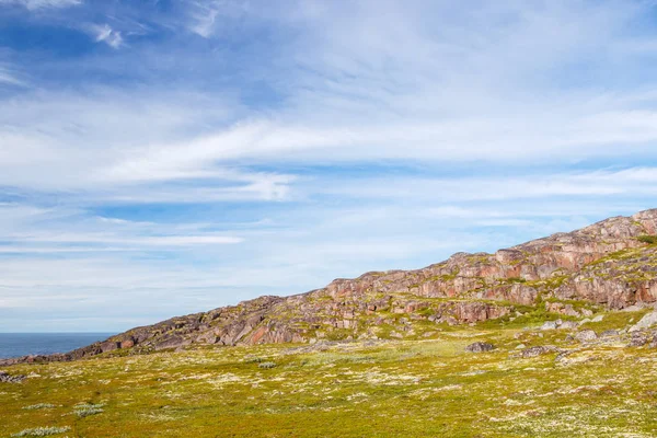 Kayalık sahilleri, Kola Yarımadası Rusya'da Arktik Okyanusu