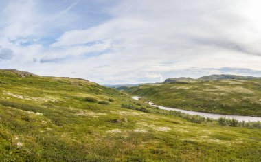 Kola Yarımadası'nın kıyısındaki dağ gölleri sistemi